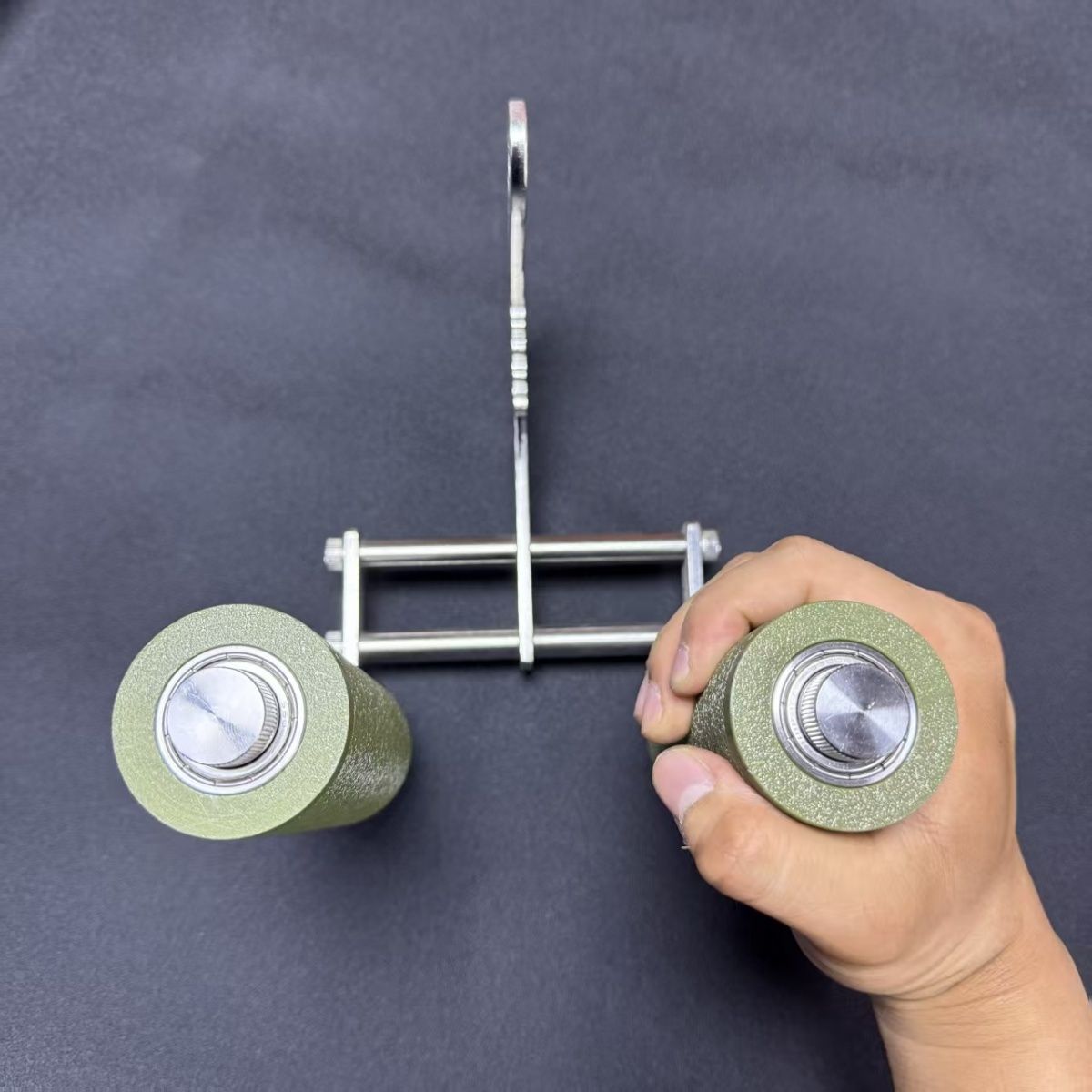L Shaped Wrist Roller Dual Han - đánh giá và giá Wrist Roller Forearm